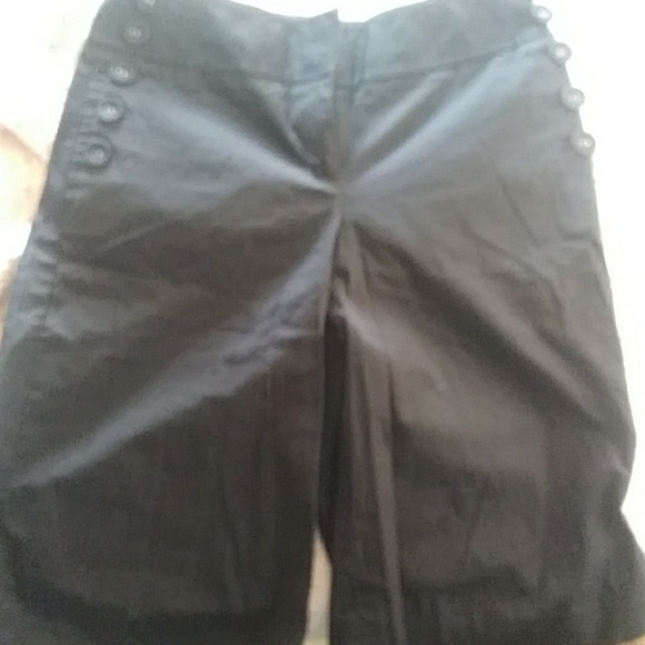 Womens shorts - Picture 3 of 3